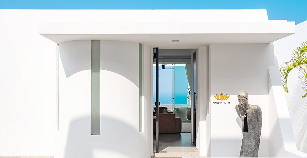 Golden Lotus - The Flourish Villa - Main floor entrance